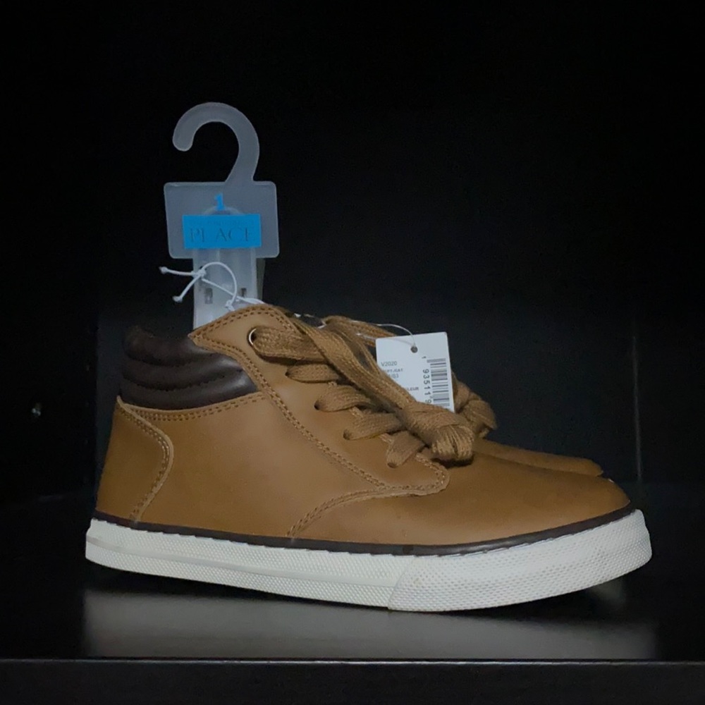 Boys Brown Boots size 1 BRAND NEW